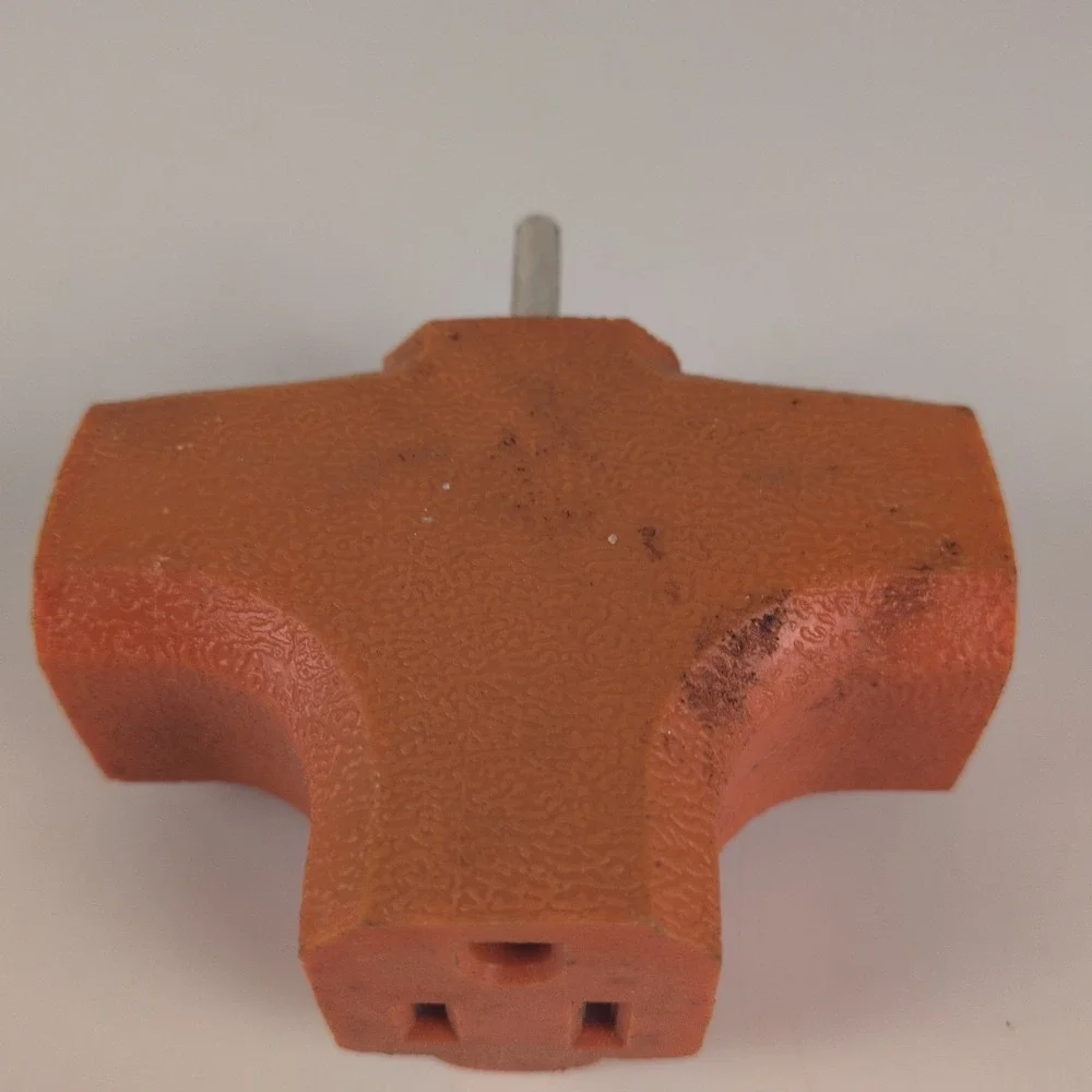3-Way Plug Litesun Brand LT-8A